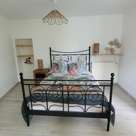 Le Truc En Plus, Accessibles Pmr, Appartement 45 M2 Mitoyen Dans Une Maison Avec Un Autre Appartement Guérard Exteriör bild
