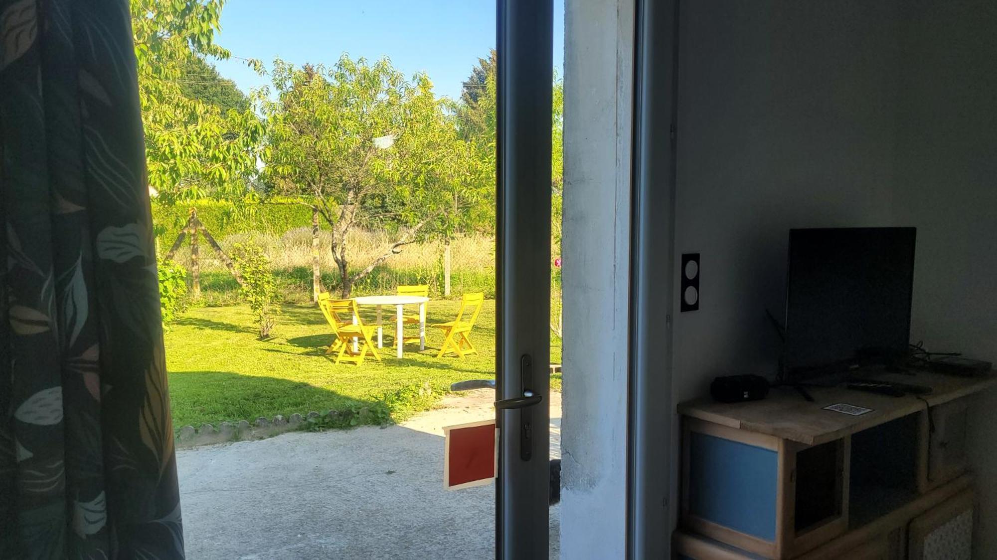 Le Truc En Plus, Accessibles Pmr, Appartement 45 M2 Mitoyen Dans Une Maison Avec Un Autre Appartement Guérard Exteriör bild