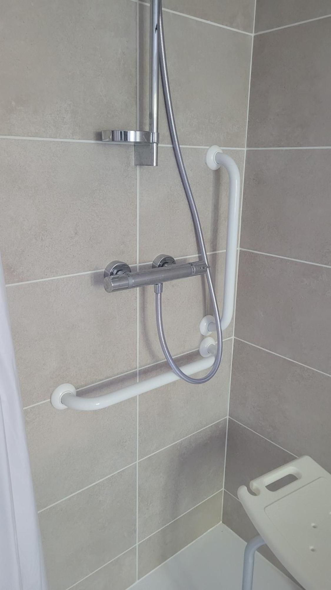 Le Truc En Plus, Accessibles Pmr, Appartement 45 M2 Mitoyen Dans Une Maison Avec Un Autre Appartement Guérard Exteriör bild